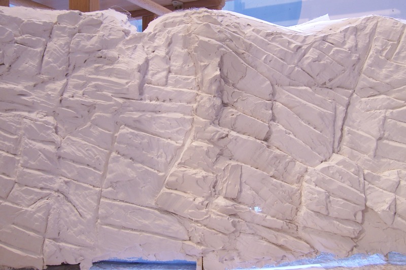 Felswand rohmodelliert