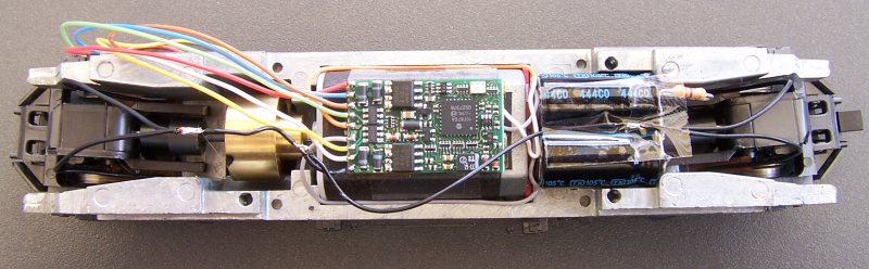 Dekoder und Speicher eingebaut